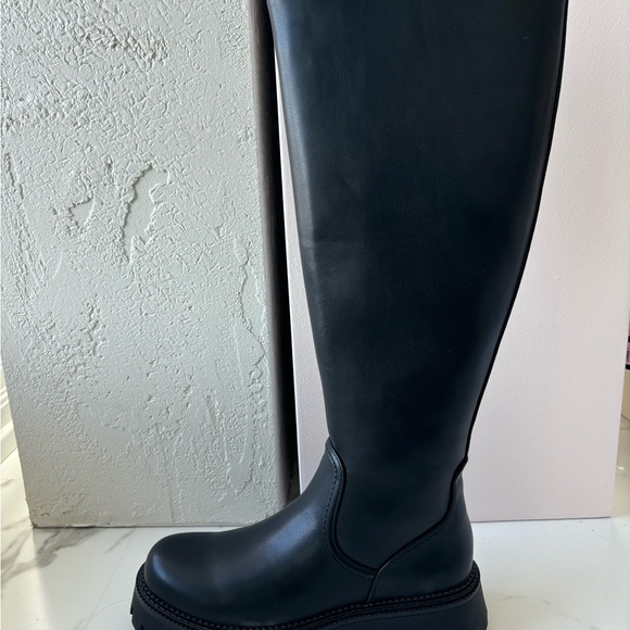 Steven Madden Brenna Black Brand New with Box Size 38 and Size 40 - Picture 2 of 11